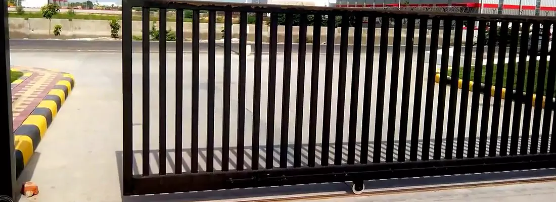 Commercial Automatic Sliding Repair and Maintenance in Queenswood Village, ON