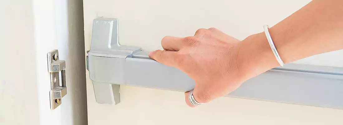 Fast and Affordable Door Panic Bar Installation in Queenswood Village, ON