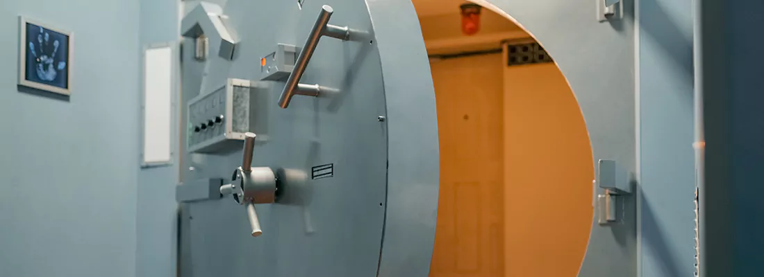 Vault and Safe locksmith services in Queenswood Village, ON