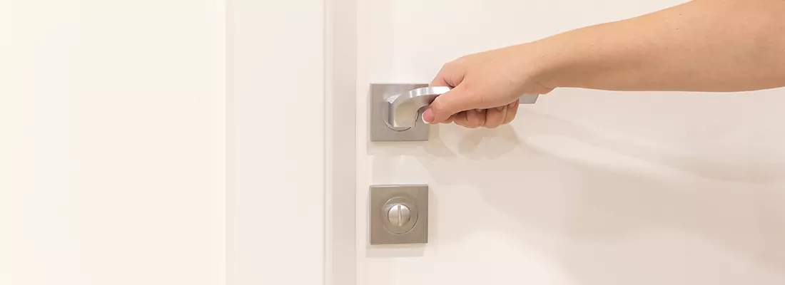 Wireless Push to Lock Door Options in Queenswood Village, ON
